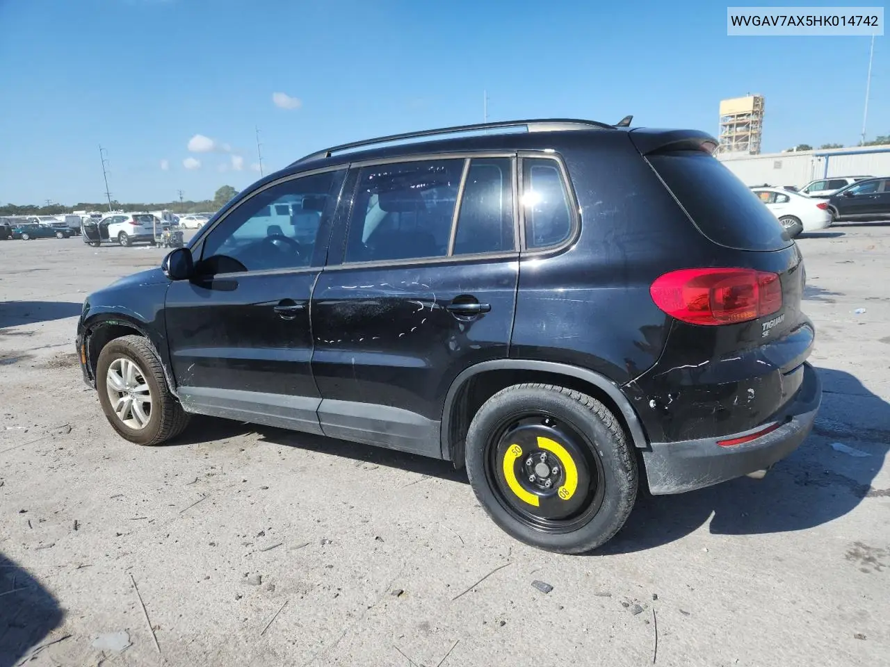 WVGAV7AX5HK014742 2017 Volkswagen Tiguan S
