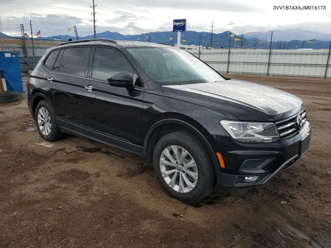 3VV1B7AX6JM016173 2018 Volkswagen Tiguan S