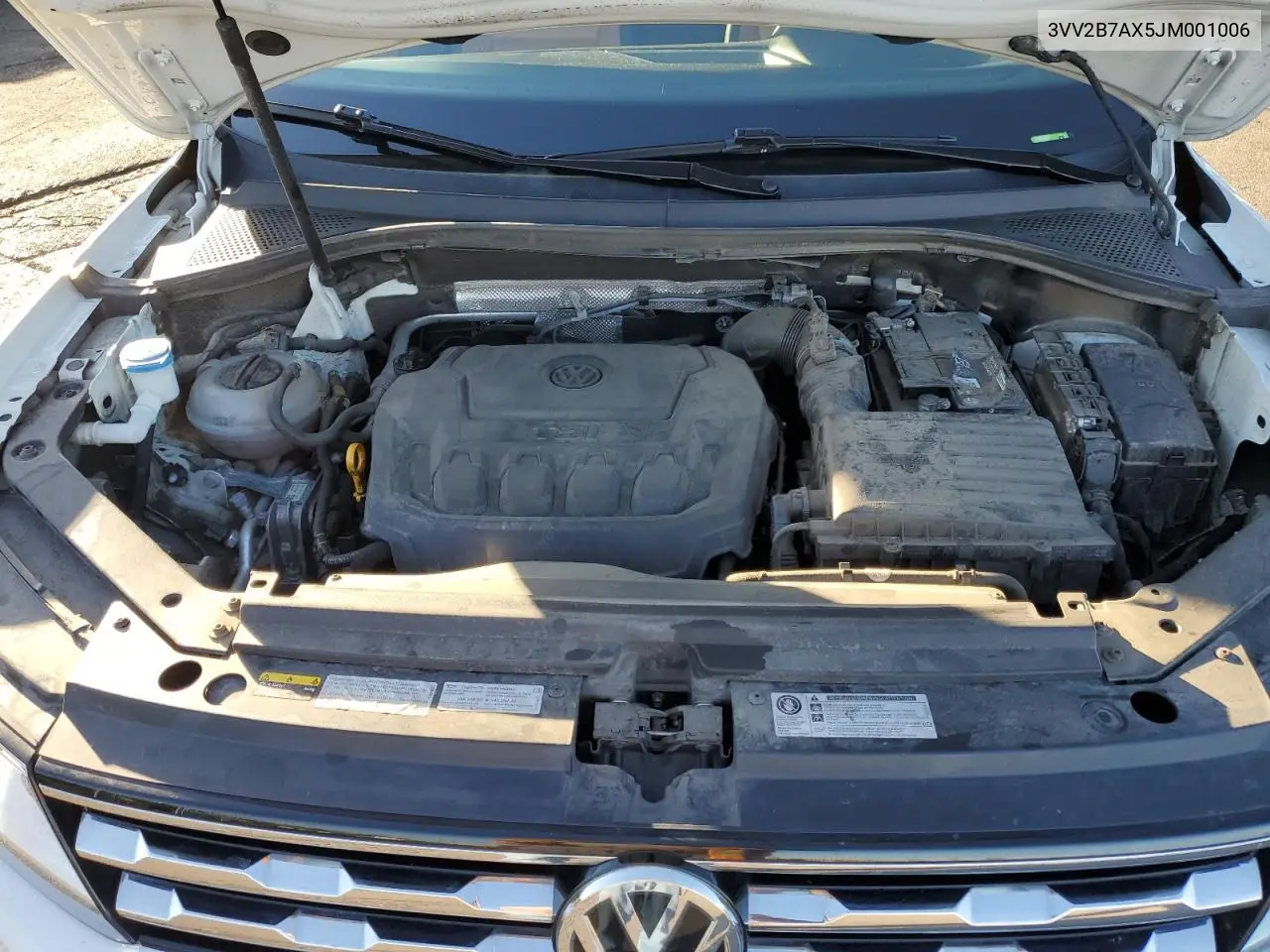 3VV2B7AX5JM001006 2018 Volkswagen Tiguan Se