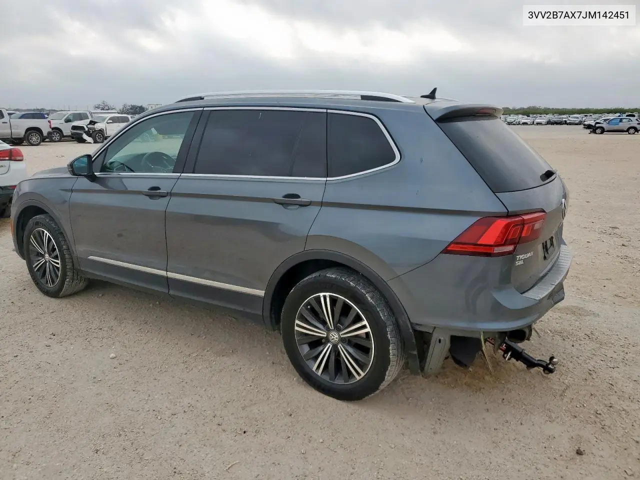 3VV2B7AX7JM142451 2018 Volkswagen Tiguan Se