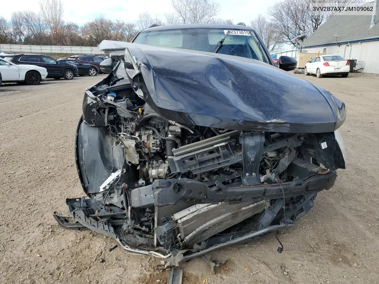 3VV2B7AX7JM109062 2018 Volkswagen Tiguan Se