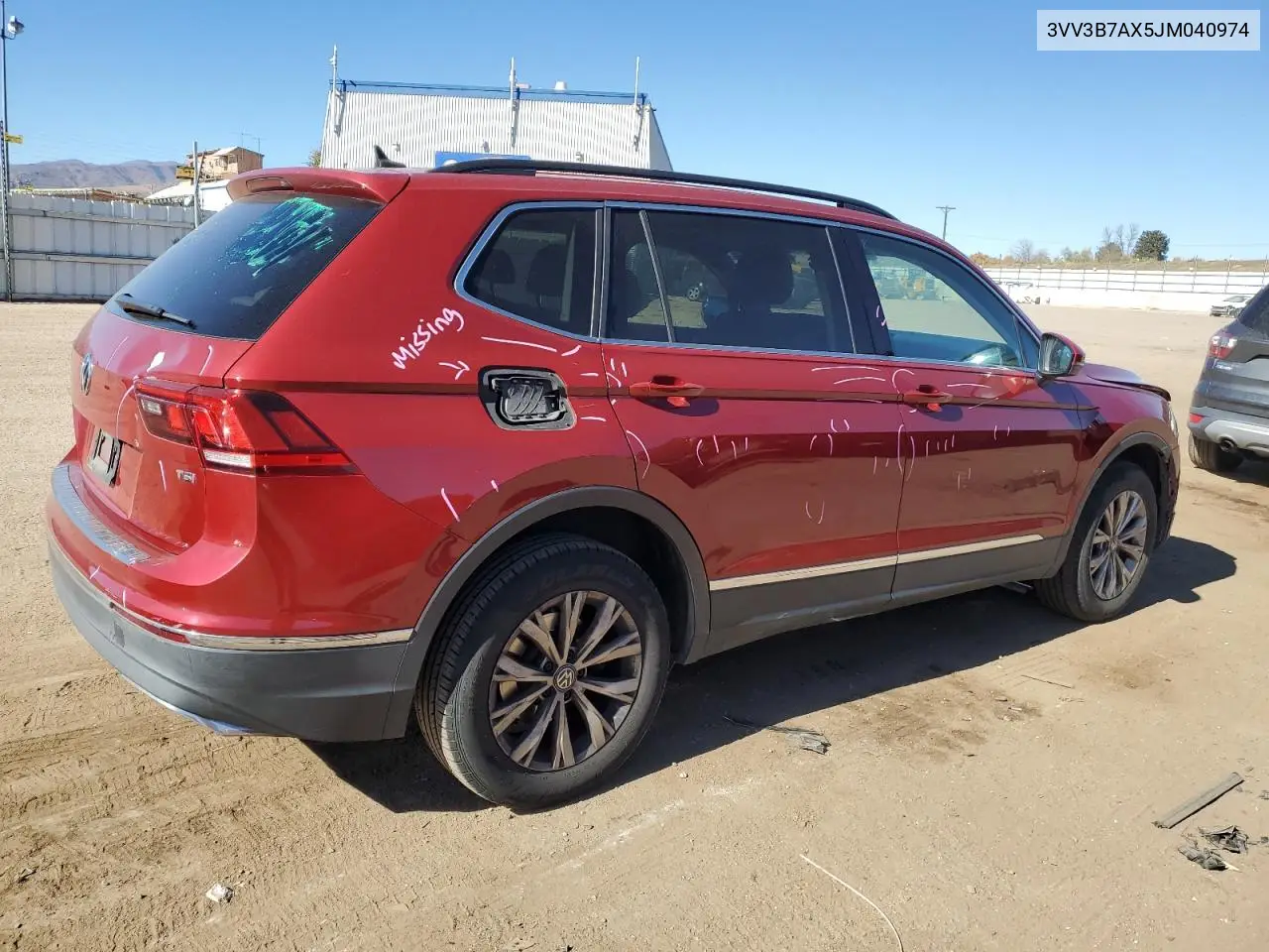 3VV3B7AX5JM040974 2018 Volkswagen Tiguan Se