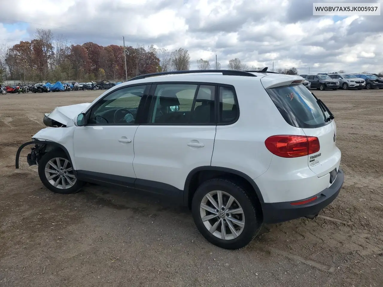 WVGBV7AX5JK005937 2018 Volkswagen Tiguan Limited