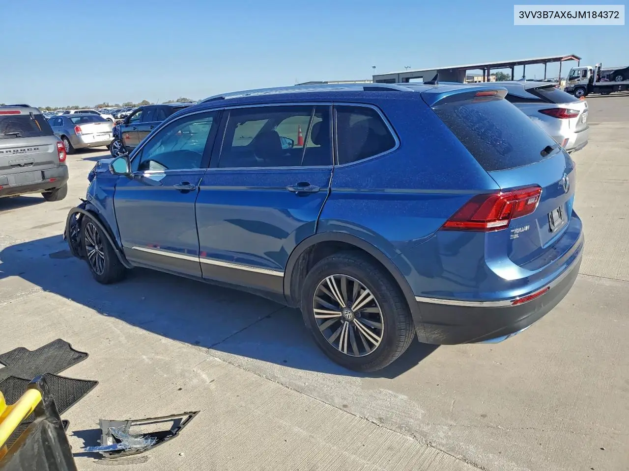 3VV3B7AX6JM184372 2018 Volkswagen Tiguan Se