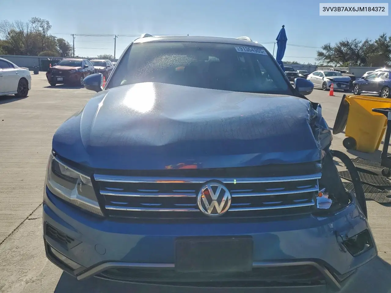 3VV3B7AX6JM184372 2018 Volkswagen Tiguan Se