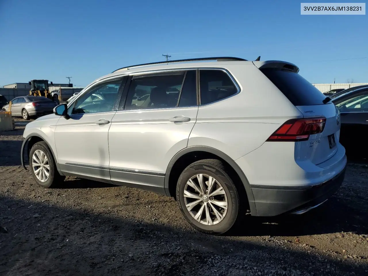 3VV2B7AX6JM138231 2018 Volkswagen Tiguan Se