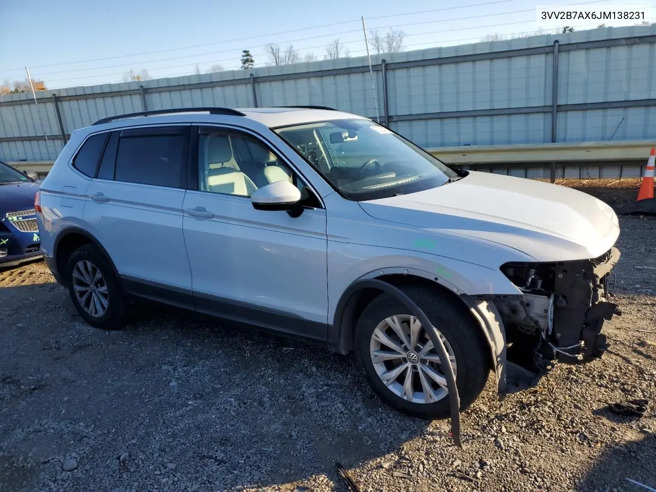 3VV2B7AX6JM138231 2018 Volkswagen Tiguan Se
