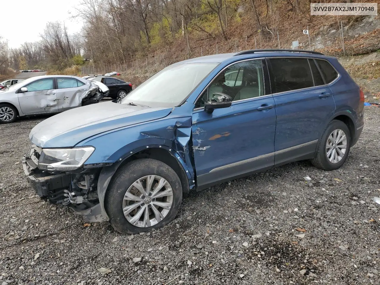 3VV2B7AX2JM170948 2018 Volkswagen Tiguan Se