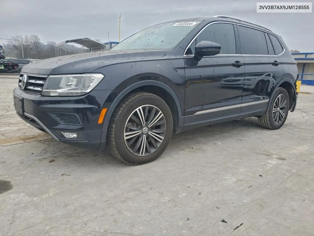 3VV3B7AX9JM128555 2018 Volkswagen Tiguan Se