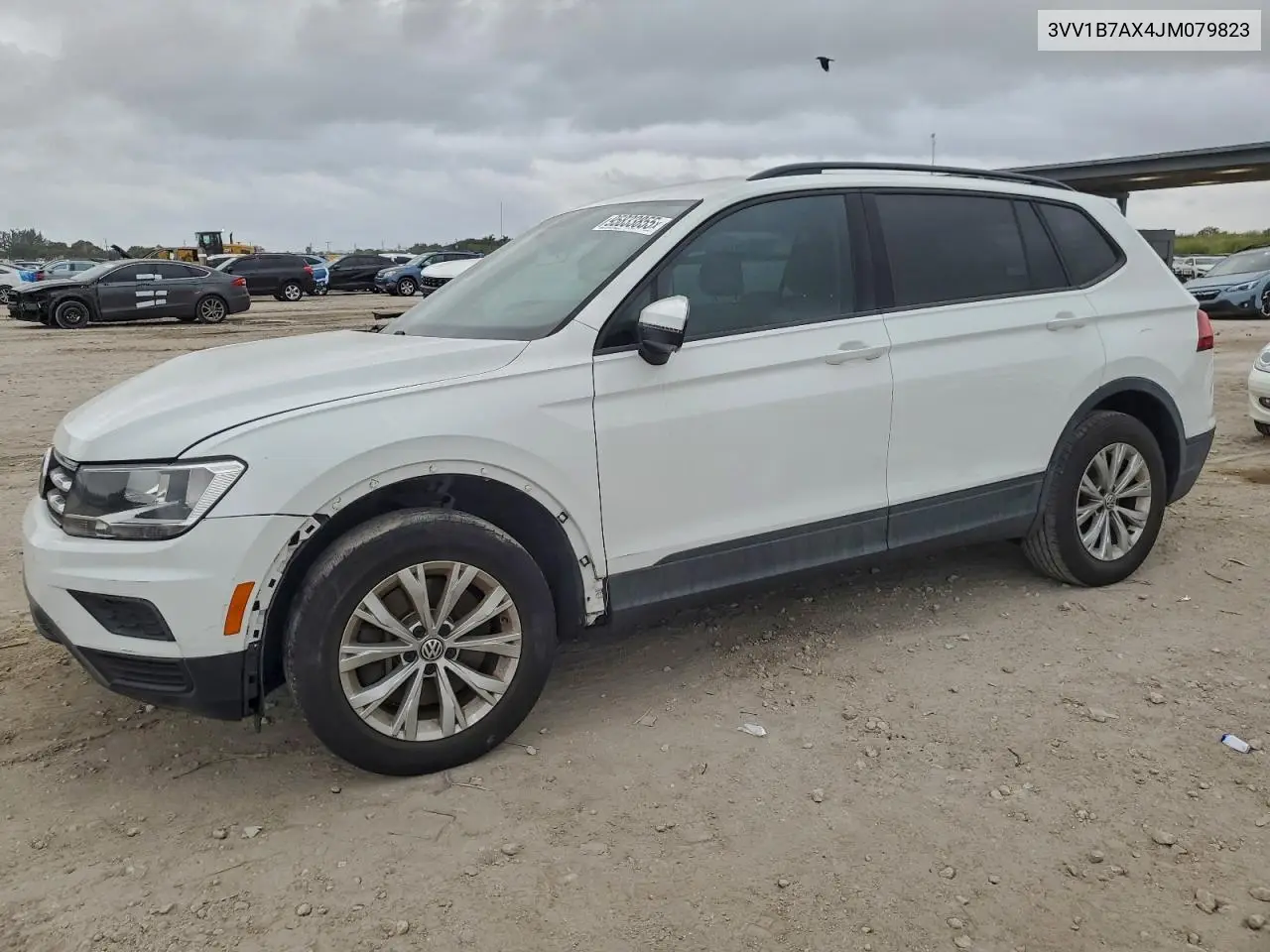 3VV1B7AX4JM079823 2018 Volkswagen Tiguan S
