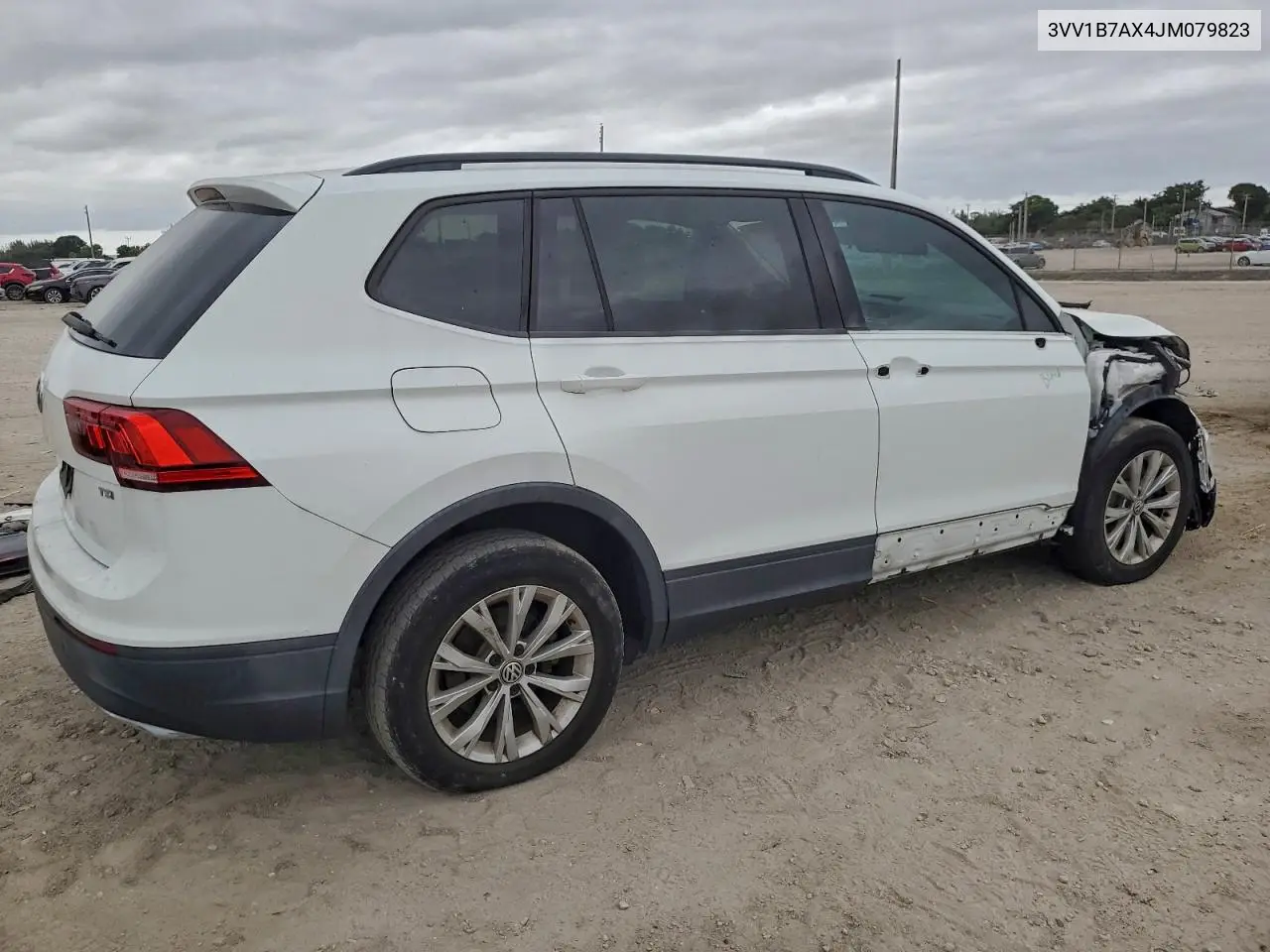 3VV1B7AX4JM079823 2018 Volkswagen Tiguan S