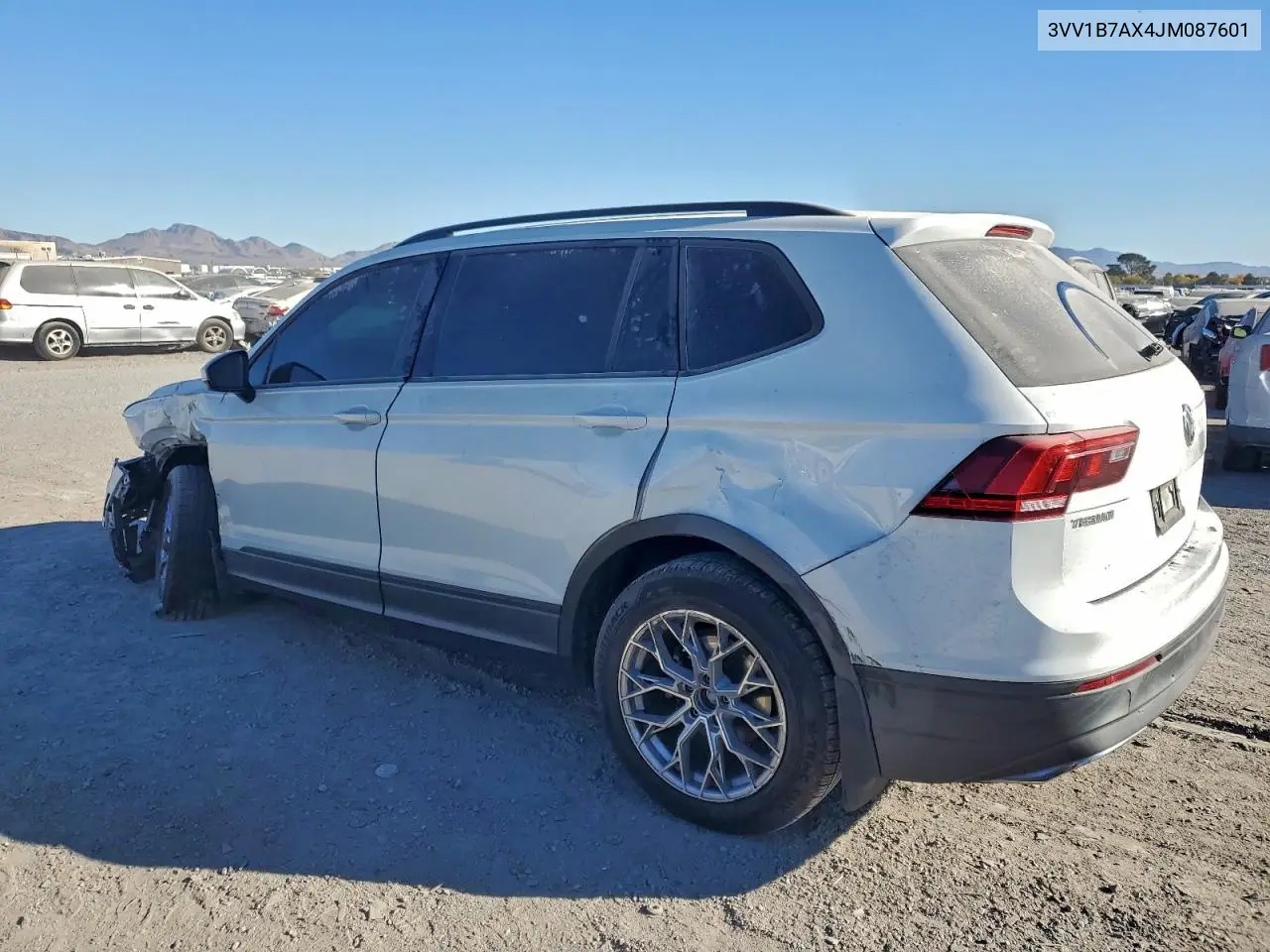 3VV1B7AX4JM087601 2018 Volkswagen Tiguan S