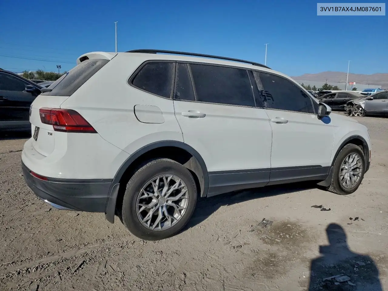 3VV1B7AX4JM087601 2018 Volkswagen Tiguan S