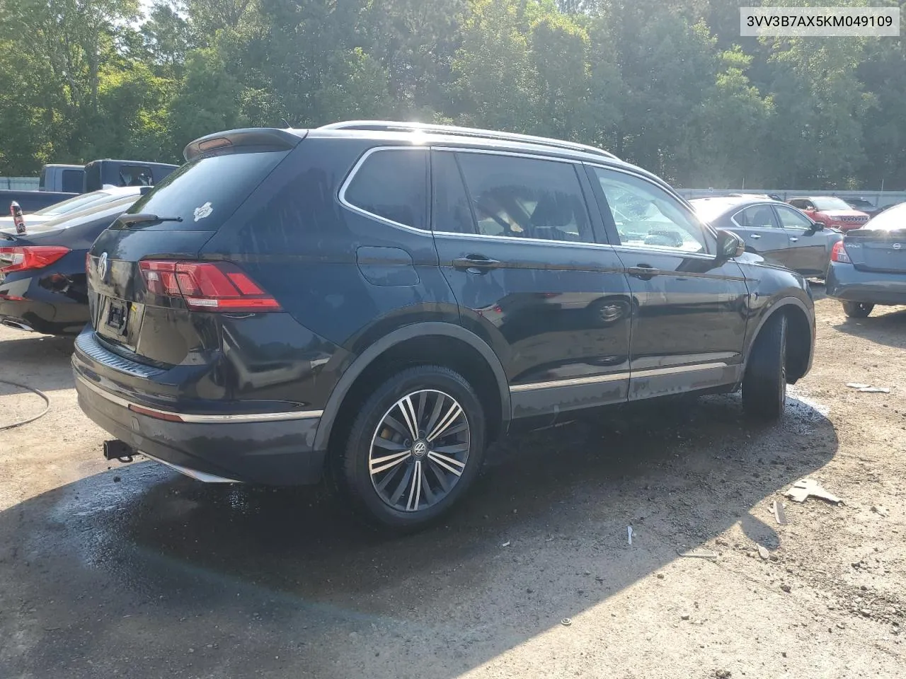 3VV3B7AX5KM049109 2019 Volkswagen Tiguan Se