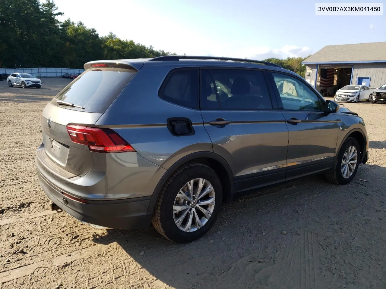 3VV0B7AX3KM041450 2019 Volkswagen Tiguan S