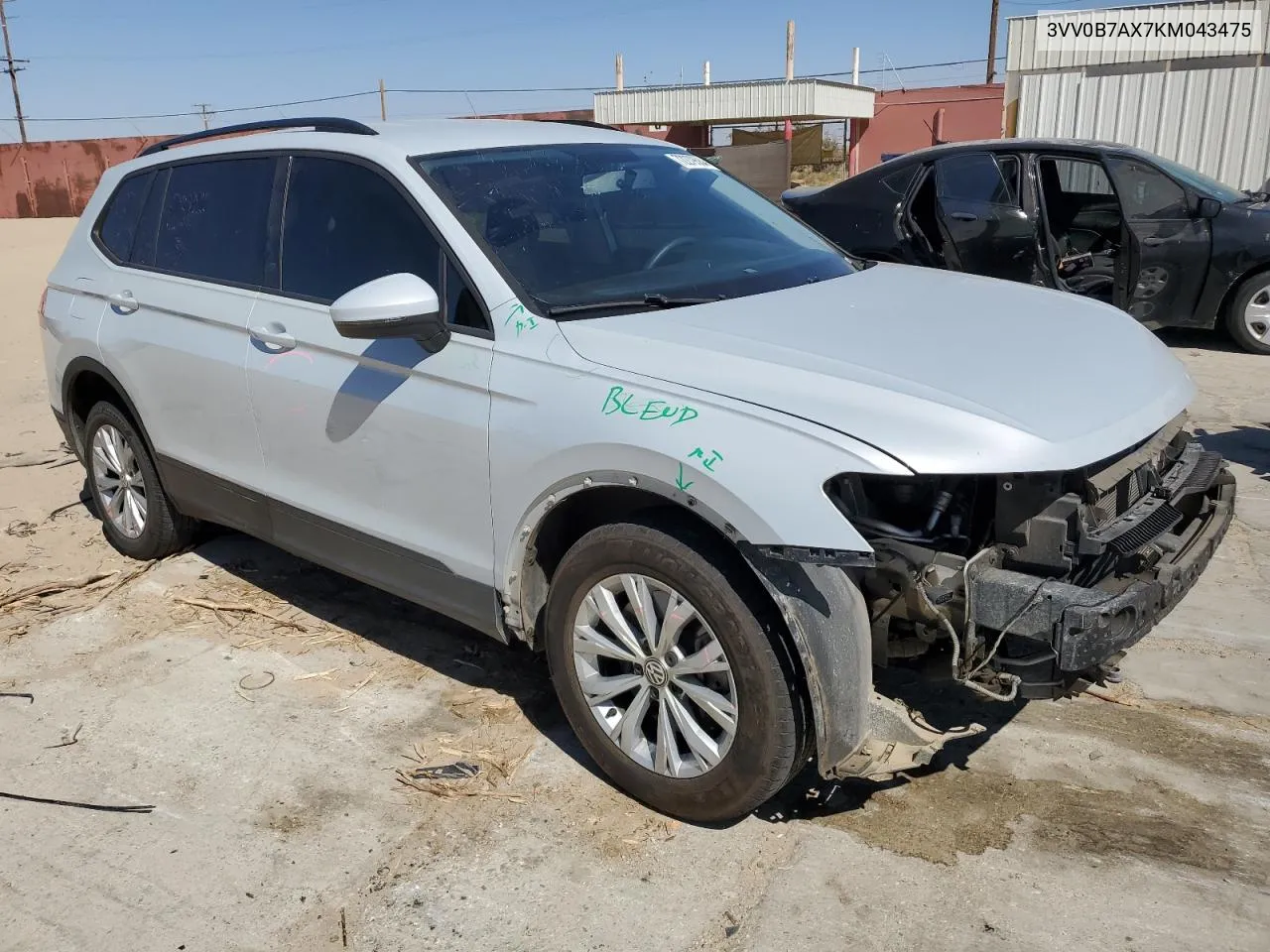 3VV0B7AX7KM043475 2019 Volkswagen Tiguan S