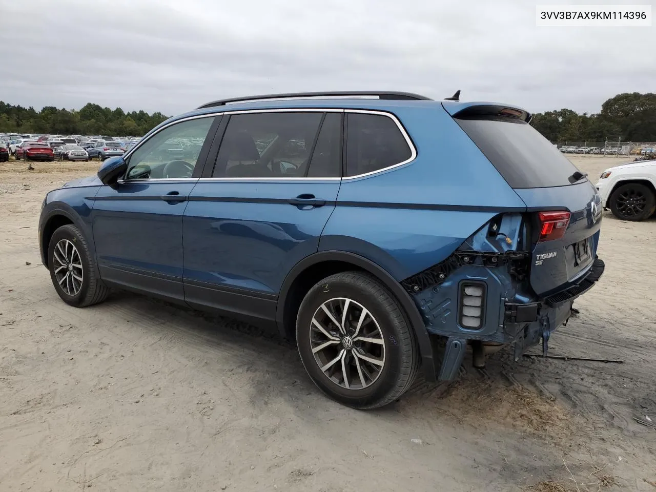 3VV3B7AX9KM114396 2019 Volkswagen Tiguan Se