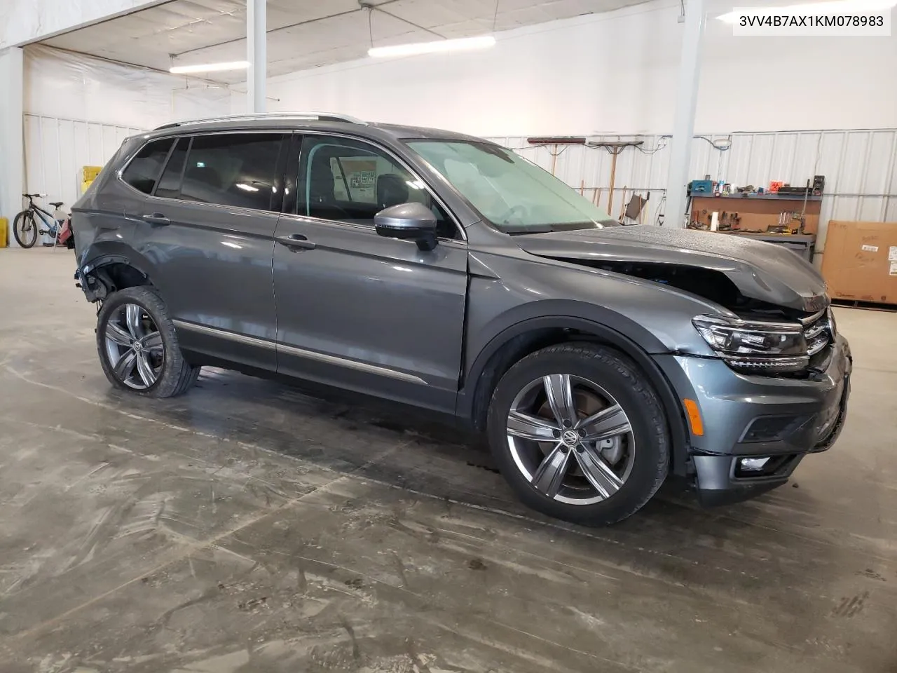 3VV4B7AX1KM078983 2019 Volkswagen Tiguan Sel Premium