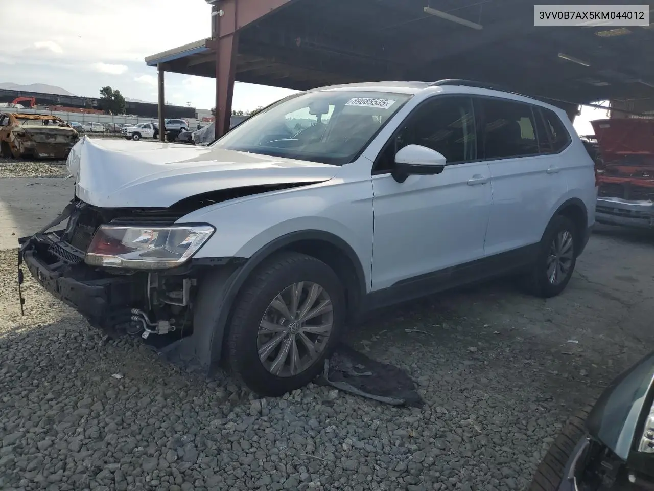 3VV0B7AX5KM044012 2019 Volkswagen Tiguan S