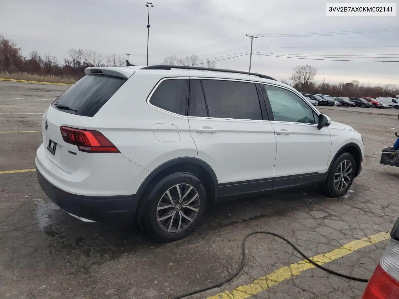 3VV2B7AX0KM052141 2019 Volkswagen Tiguan Se