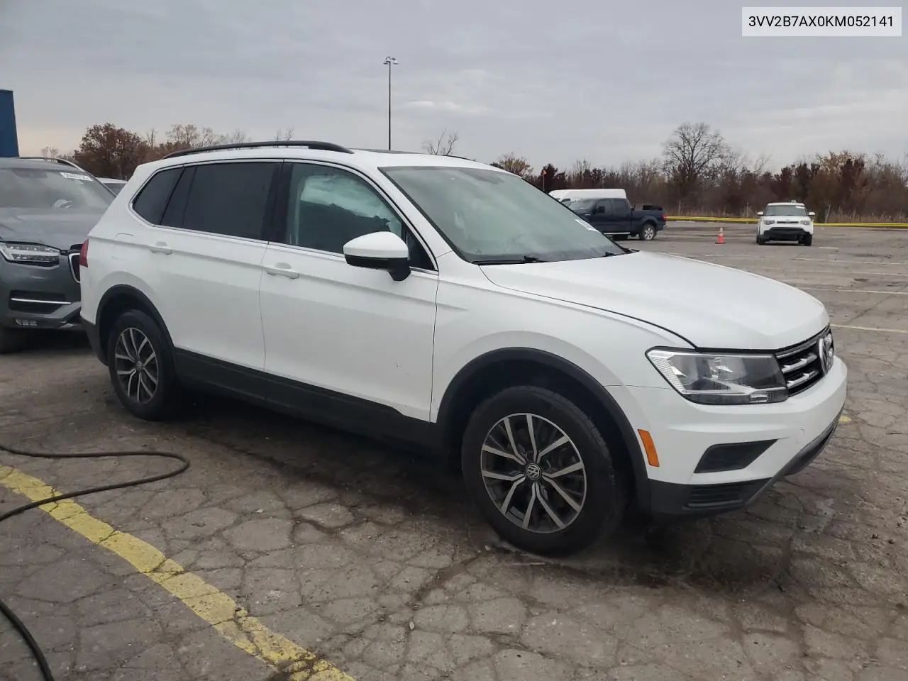 3VV2B7AX0KM052141 2019 Volkswagen Tiguan Se