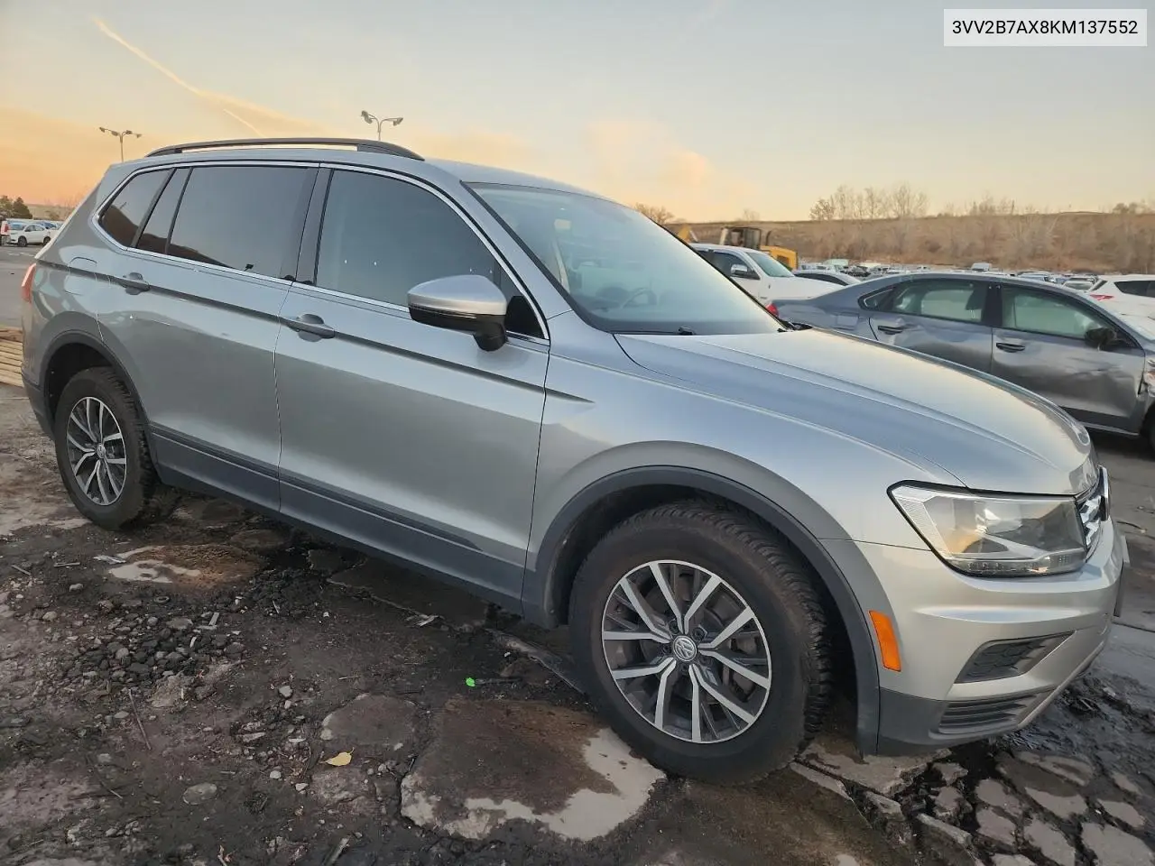 3VV2B7AX8KM137552 2019 Volkswagen Tiguan Se