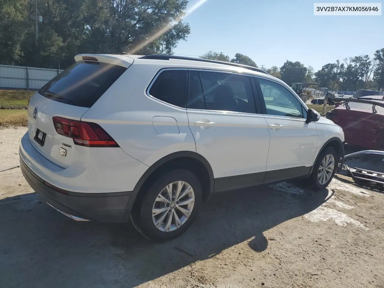 3VV2B7AX7KM056946 2019 Volkswagen Tiguan Se