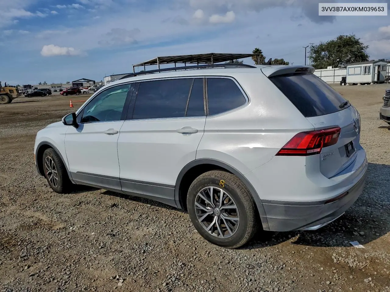 3VV3B7AX0KM039653 2019 Volkswagen Tiguan Se