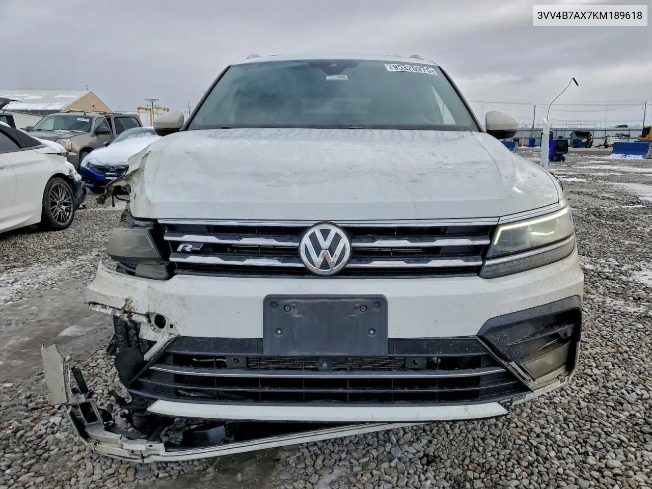 3VV4B7AX7KM189618 2019 Volkswagen Tiguan Sel Premium