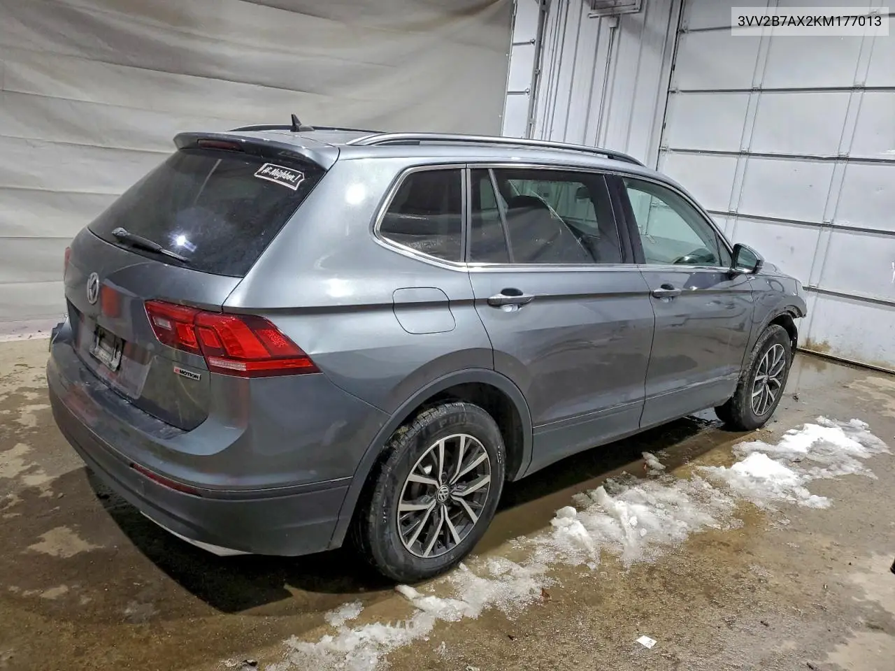 3VV2B7AX2KM177013 2019 Volkswagen Tiguan Se