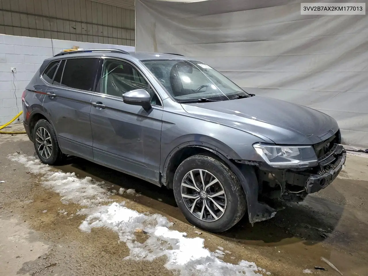 3VV2B7AX2KM177013 2019 Volkswagen Tiguan Se