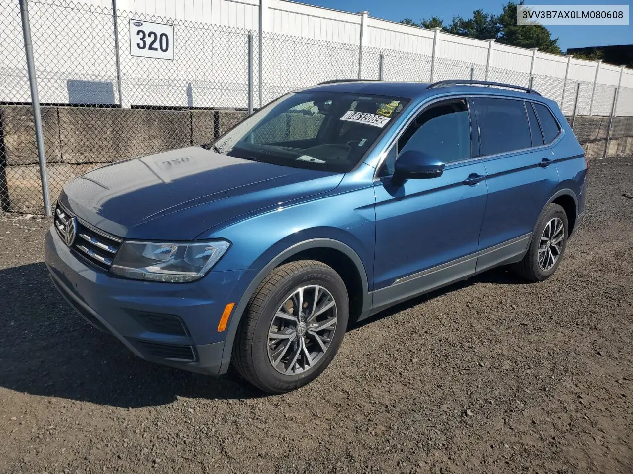 3VV3B7AX0LM080608 2020 Volkswagen Tiguan Se