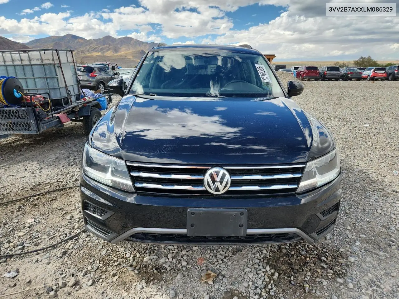 3VV2B7AXXLM086329 2020 Volkswagen Tiguan Se