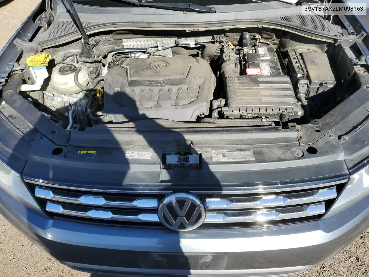 3VV1B7AX2LM098163 2020 Volkswagen Tiguan S