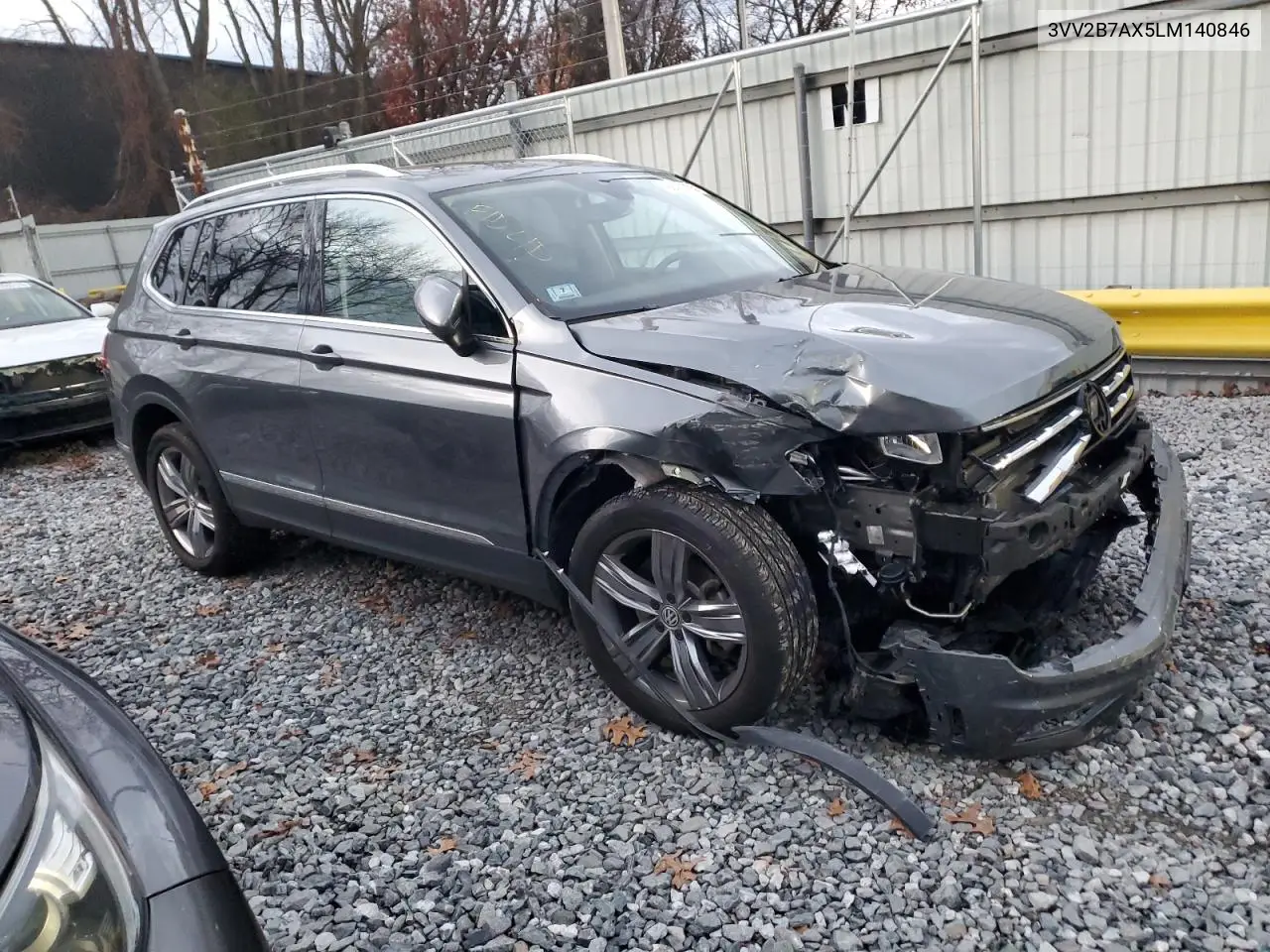 3VV2B7AX5LM140846 2020 Volkswagen Tiguan Se