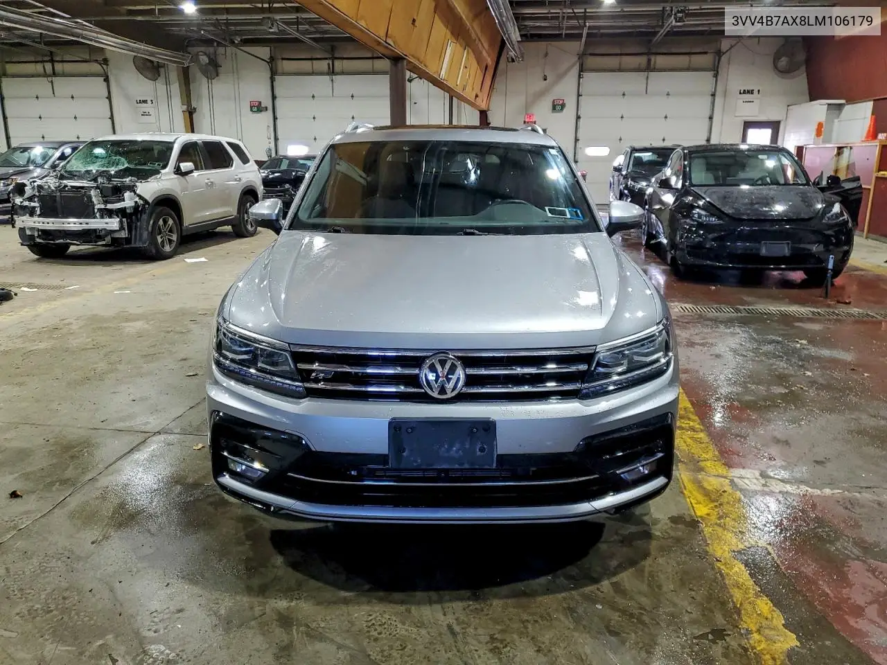 3VV4B7AX8LM106179 2020 Volkswagen Tiguan Sel Premium R-Line