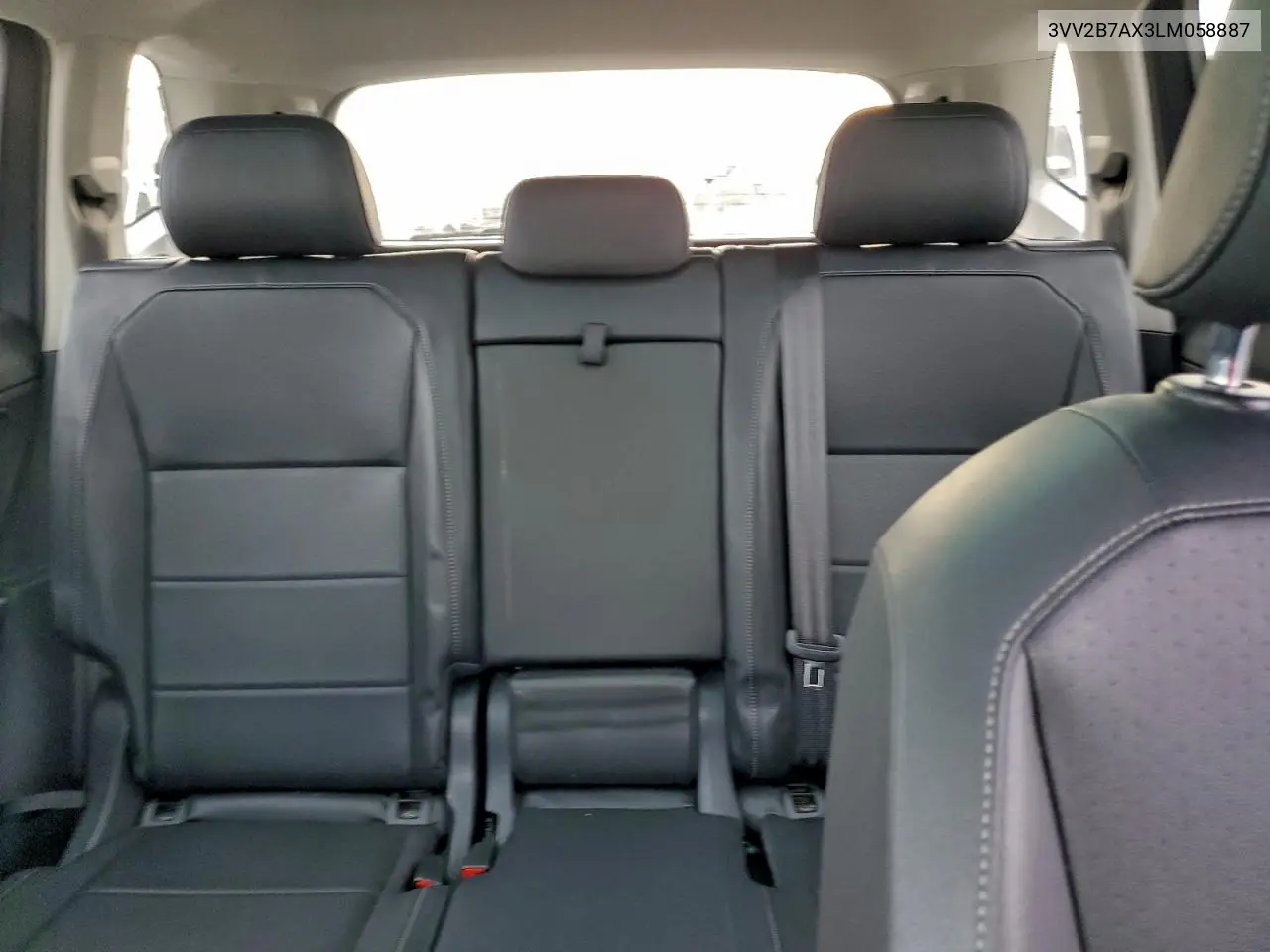 3VV2B7AX3LM058887 2020 Volkswagen Tiguan Se