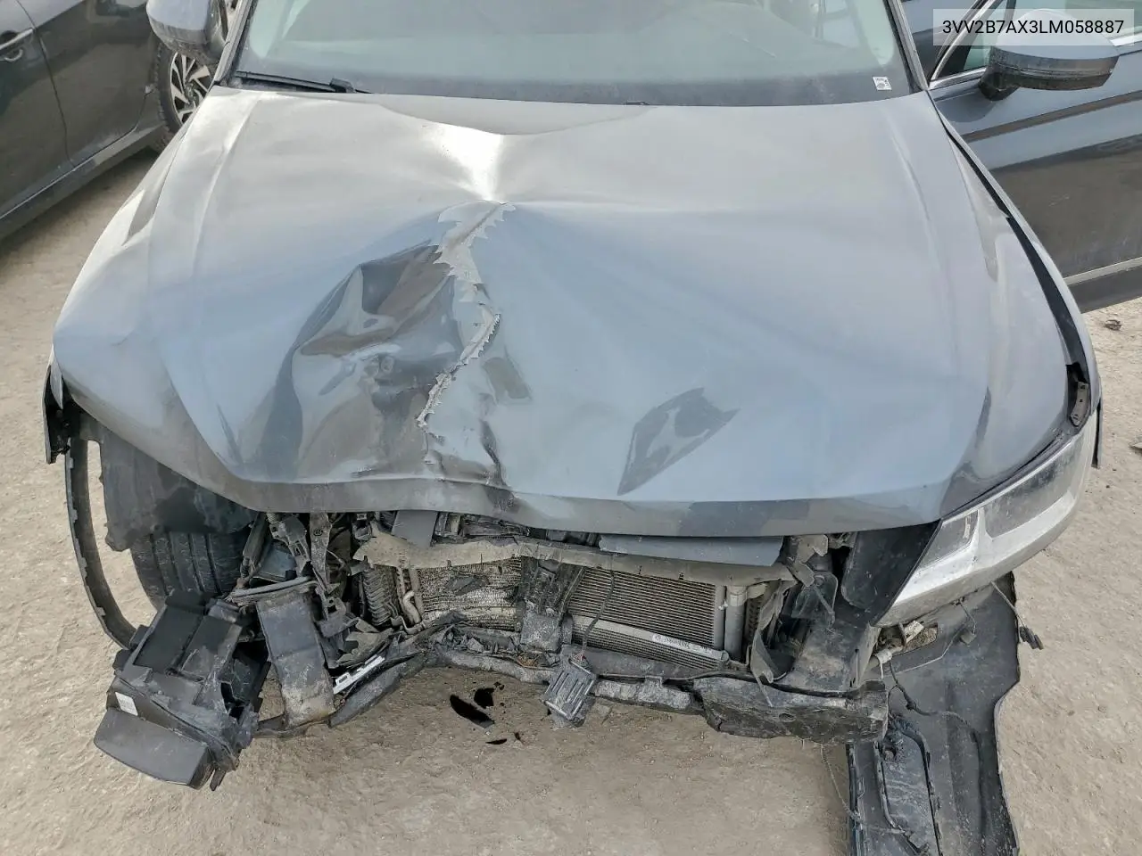 3VV2B7AX3LM058887 2020 Volkswagen Tiguan Se