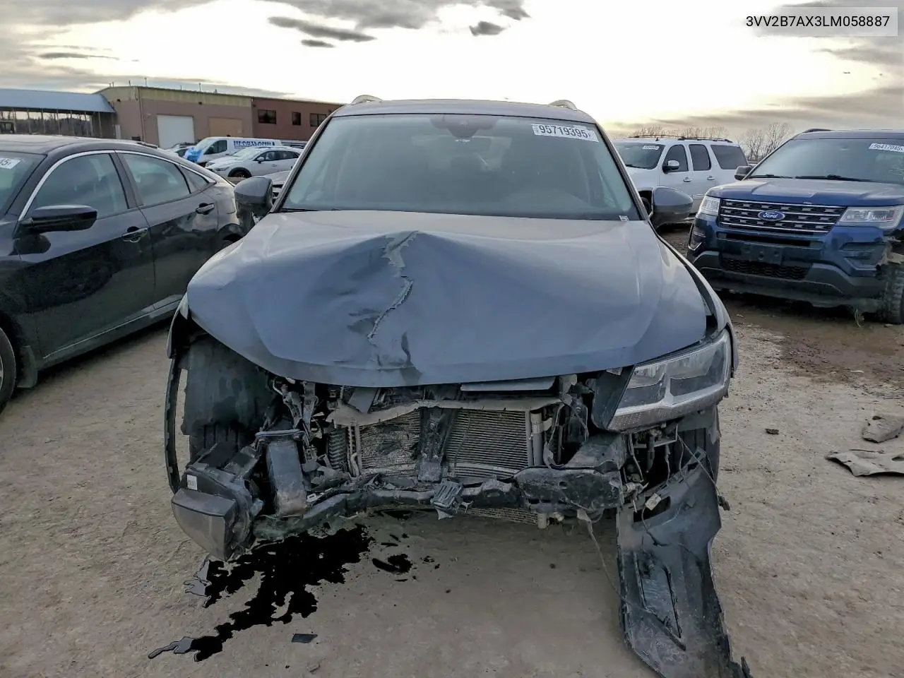 3VV2B7AX3LM058887 2020 Volkswagen Tiguan Se