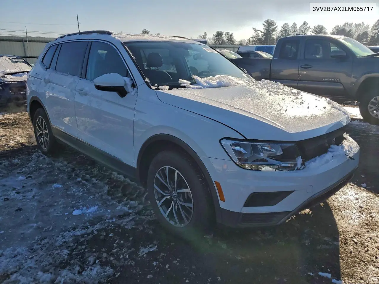 3VV2B7AX2LM065717 2020 Volkswagen Tiguan Se