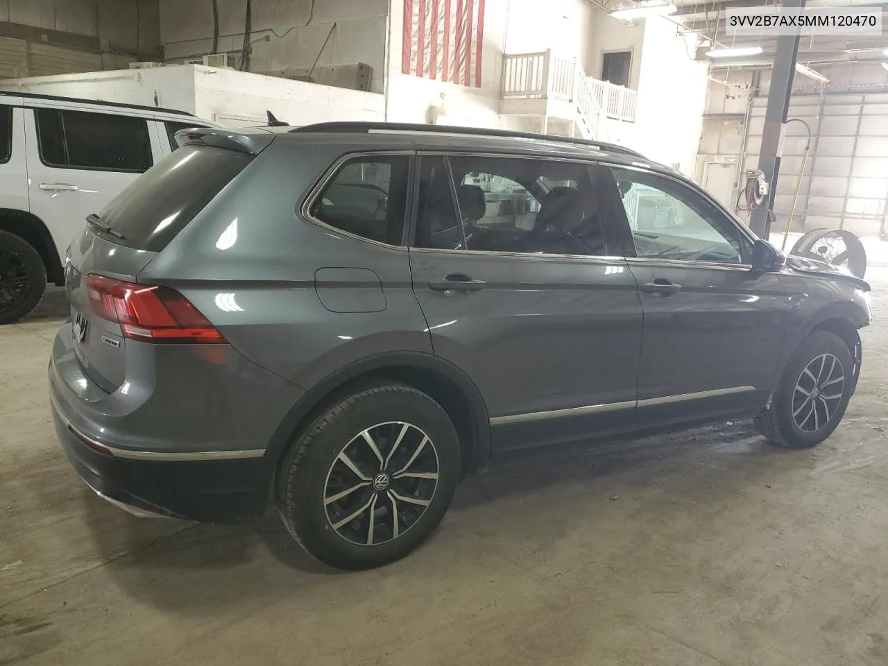 3VV2B7AX5MM120470 2021 Volkswagen Tiguan Se