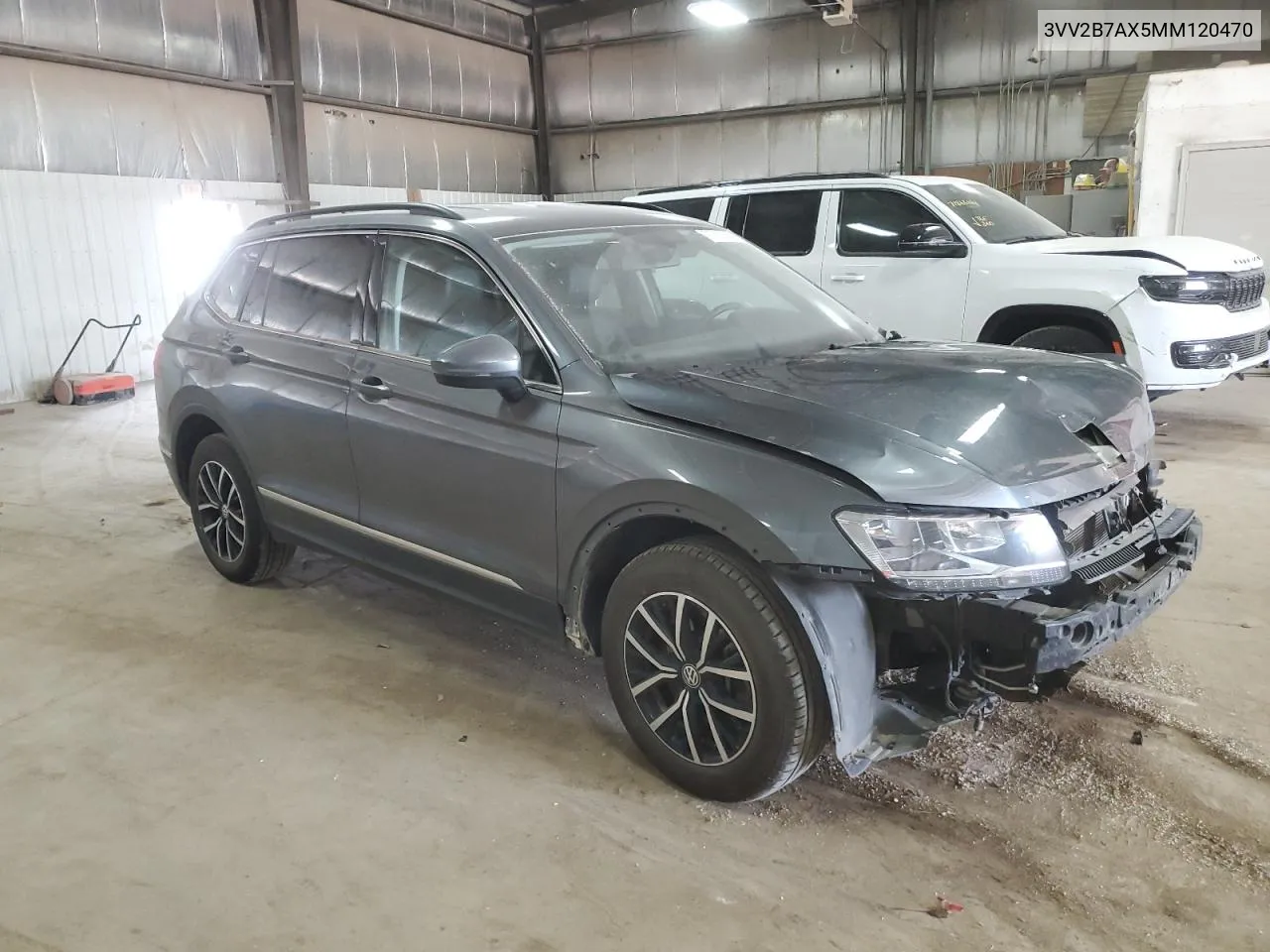 3VV2B7AX5MM120470 2021 Volkswagen Tiguan Se