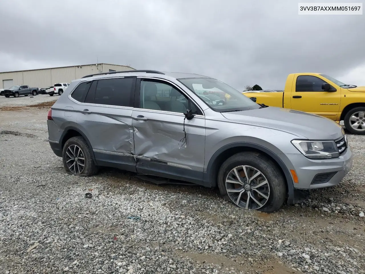 3VV3B7AXXMM051697 2021 Volkswagen Tiguan Se