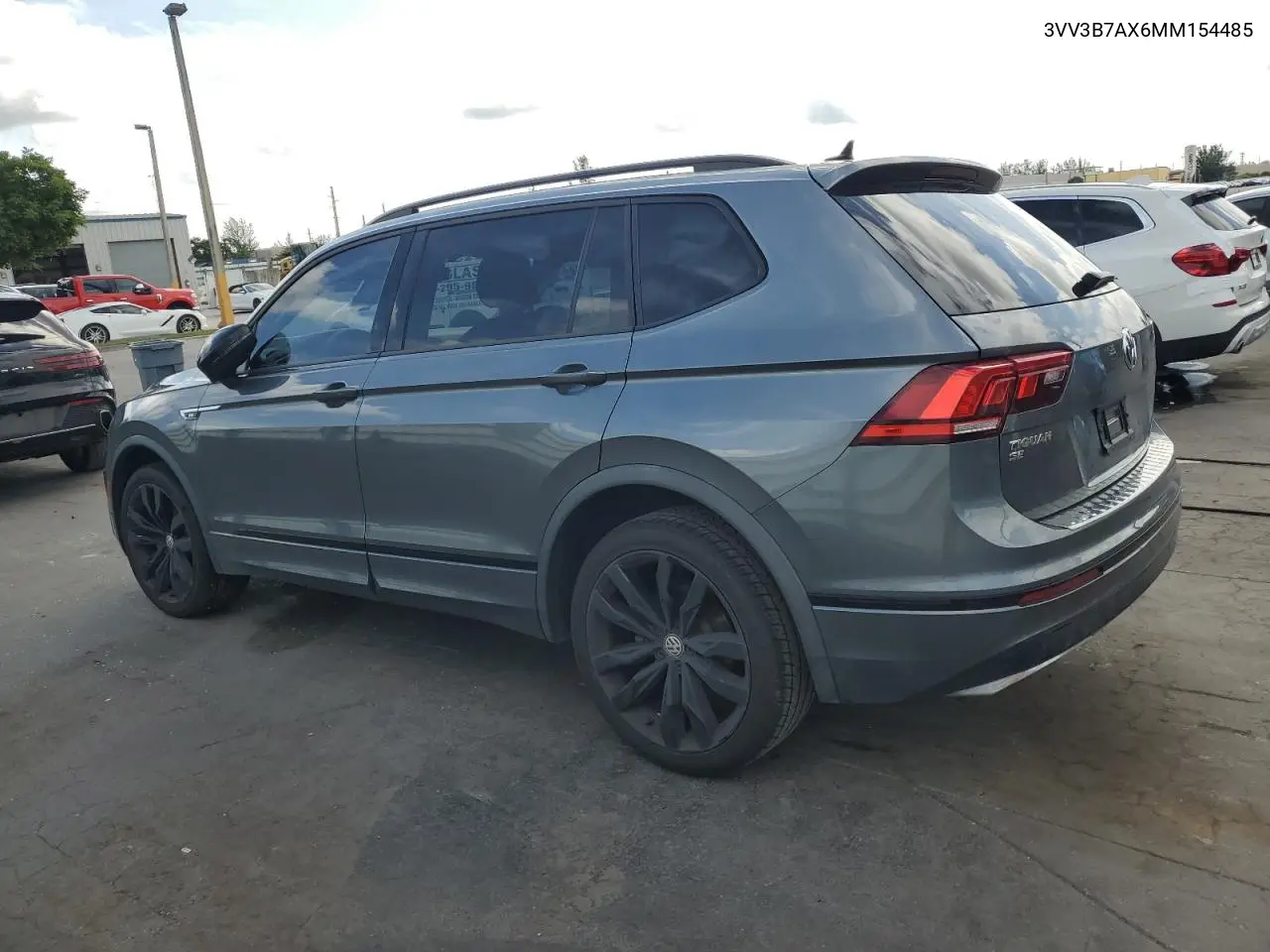 3VV3B7AX6MM154485 2021 Volkswagen Tiguan Se