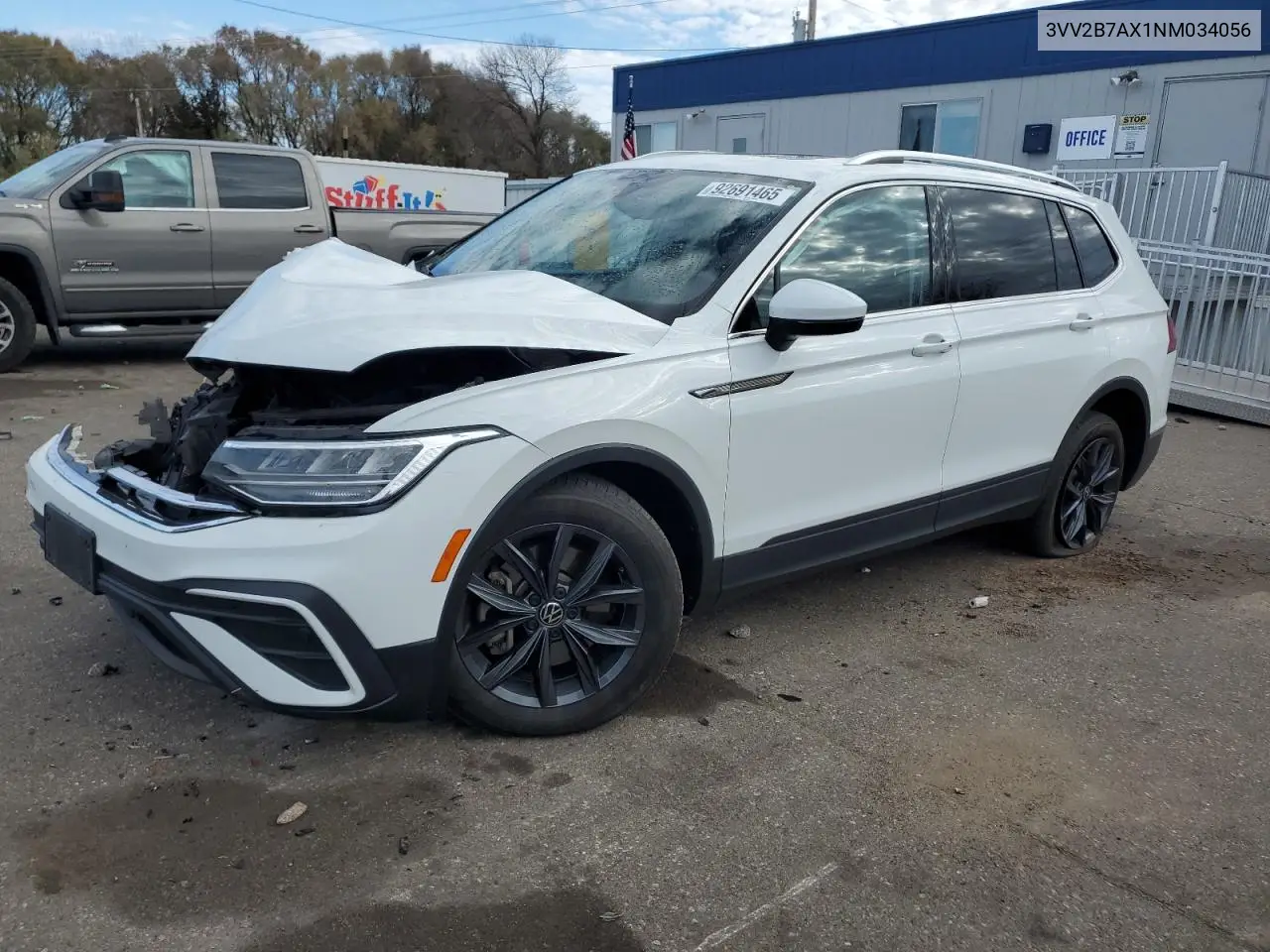 3VV2B7AX1NM034056 2022 Volkswagen Tiguan Se
