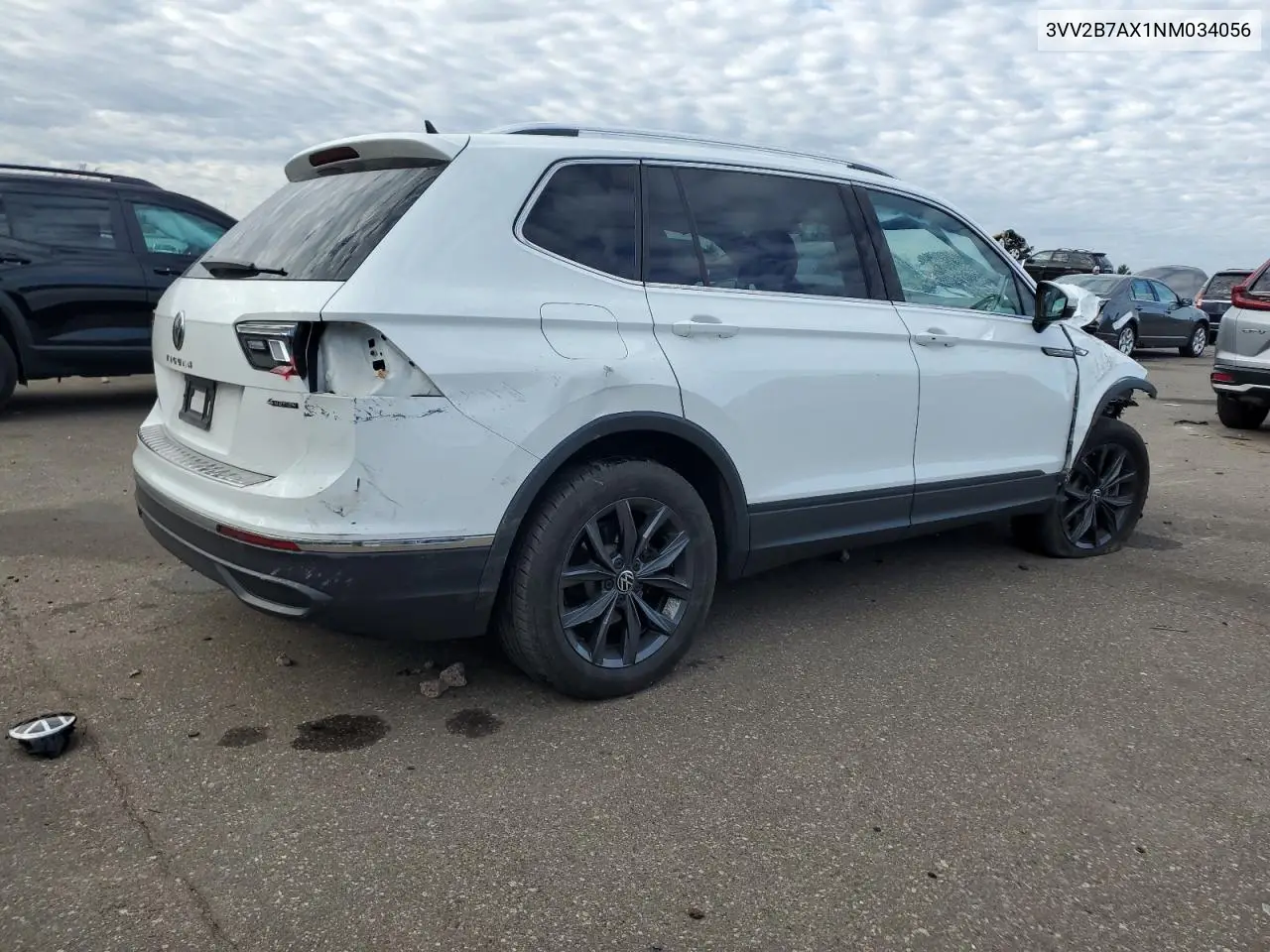 3VV2B7AX1NM034056 2022 Volkswagen Tiguan Se