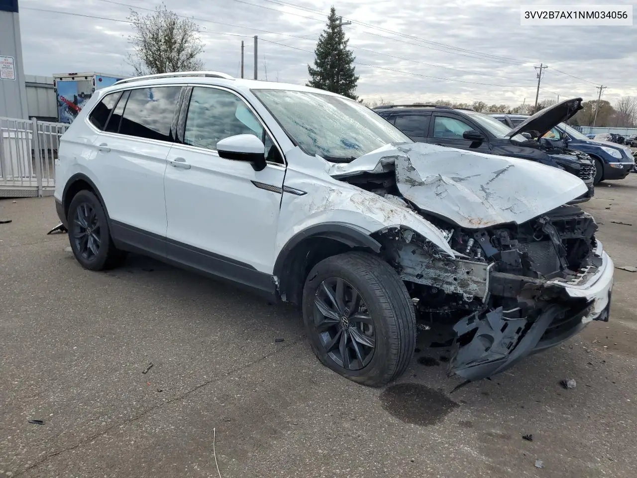 3VV2B7AX1NM034056 2022 Volkswagen Tiguan Se