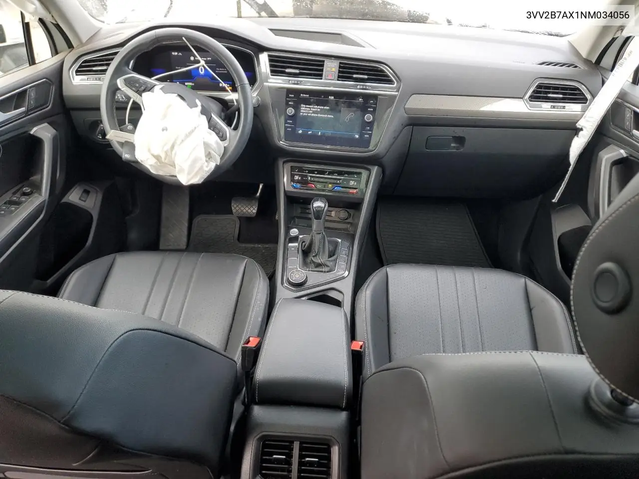 3VV2B7AX1NM034056 2022 Volkswagen Tiguan Se