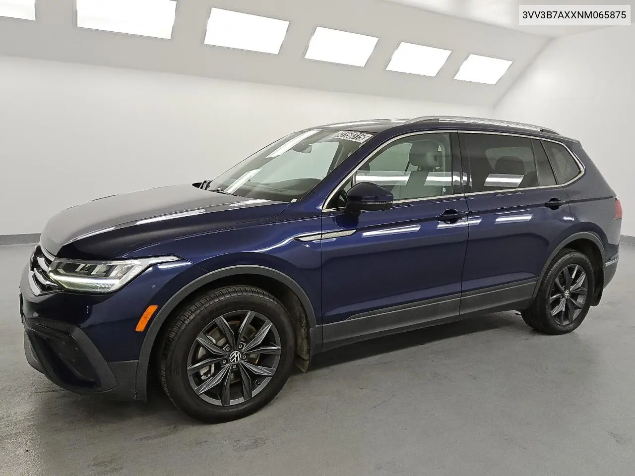 3VV3B7AXXNM065875 2022 Volkswagen Tiguan Se