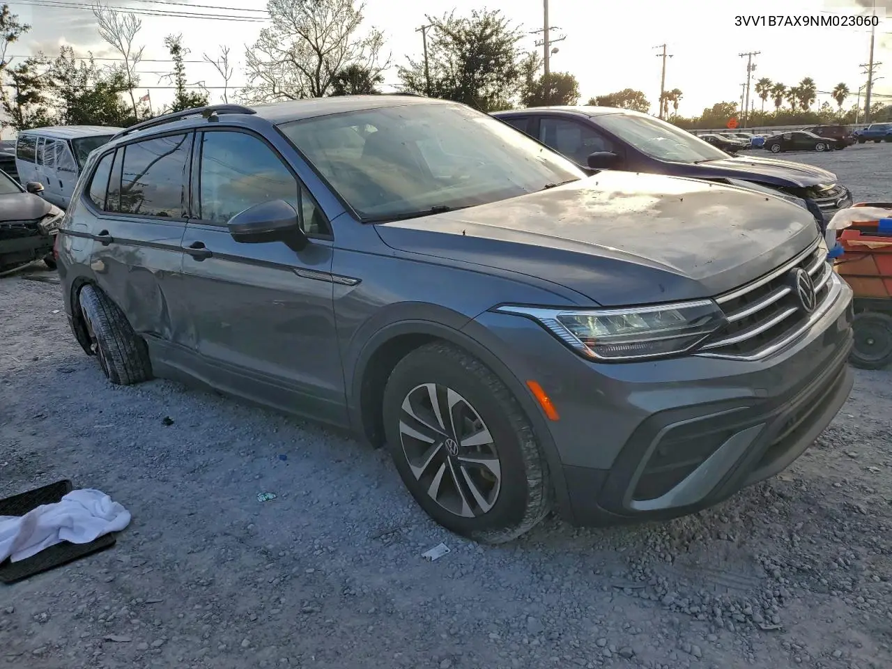 3VV1B7AX9NM023060 2022 Volkswagen Tiguan S